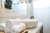 24 Atlantic Place by Stay with Bear - B&B San Juan