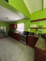 The Blue Moon - B&B Soufriere