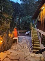 Suítes Adhara - Bed and Breakfast Trindade