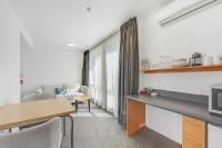 Apartamento de 1 dormitorio con vistas al patio 