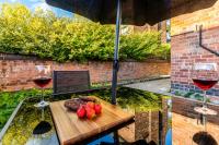 Stylish Garden Apartment 2 Beds 2 Baths with Free Parking - B&B Nottingham