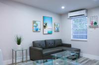 Flamingo Beach House - Bed and Breakfast Dania Beach
