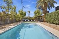Stylish home with pool and spa - B&B Las Vegas