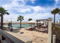 Frank Porter - Fairways 1 - B&B Abu Dabi