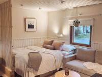 Private Cabin, Sauna & Fireplace, 8 min to Santa Claus Village - Bed and Breakfast Rovaniemi