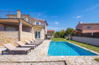 Oasis Jadreski Pool Residence - Ferienwohnung Pula