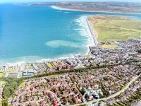 Modern 4-Bedroom Family Home with Garden, Parking - Westward Ho - B&B Westward Ho!