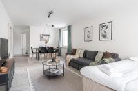 Spacious Downtown Apt with Balcony - Hosts 10 - Chambres d'hôtes Tampere