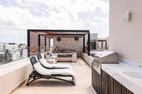 Palmares - 3-Bedroom Retreat with Private Rooftop - B&B Playa del Carmen