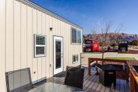 Zion Stay Pet-Friendly Tiny Home - B&B Apple Valley