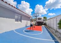 Spacious 6BR Miami Pool, BB Court & Near Airport L03 - Ferienwohnung Miami