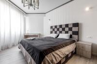 Contemporary Urban Retreat, Bright & Stylish - Bed and Breakfast Chisinau