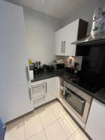 Modern 2-Bedroom, 2-Bathroom Apartment Near Guinness Storehouse - Bed and Breakfast Dublin