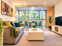 Koala Nest Central Adelaide 1BR Apartment with Pool & Sauna - Koala Stay - Bed and Breakfast Adelaide
