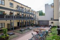 Stylish Ullanlinna Flat with Patio - B&B Helsinki