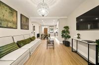 Modern high spec apartment in Cheadle with free parking - Chambres d'hôtes Stockport