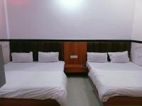 Quadruple Room with Private Bathroom