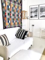 The Art Room Quay St Studios - B&B Cardigan