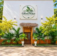 The Green Wave, Hiriketiya - B&B Dikwella