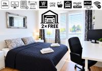 E2 Luxury OldTown Apt - 2x Parking, Foodstore, PCscreen, Netflix, Unlimited Music, Crib, BabyChair, FastWifi, Aircon - Chambres d'hôtes Košice