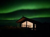 Golden Circle Lux Cabin/Cinema & Aurora Glasshouse - B&B Selfoss