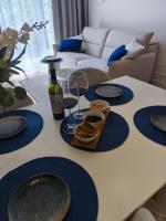 Azure Essence One - Premium Apartment - Ferienwohnung Dziwnów
