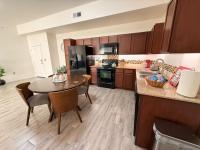 Monnett OU-3 bed 3 bath apartment close to OU - B&B Norman