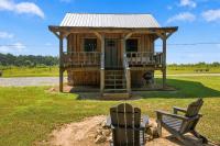 Peaceful Cabin Near Waterfalls Fire Pit & Creek Cabin 1 - B&B Smithville
