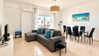 Apartamento Millenium Vista Mar- 2 passos da Praia - Chambres d'hôtes Quarteira