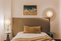Apt São Sebastião - 1 bedroom oceanfront with pool - Chambres d'hôtes Ericeira