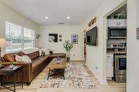 Wood Circle Art Deco Home near Disney and I4 - Bed and Breakfast Lakeland