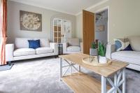 4Bed House/ sleeps 7/parking/ideal for groups - Ferienwohnung Hathern