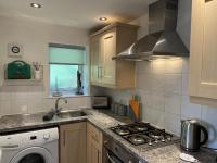 The Aldridge 2 Bedroom Apartment with FREE parking - B&B Ibstock