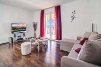 One Bedroom Apartment with Terrace and Sea View 2