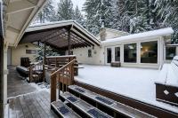 Stay Portland - Sandy Riverfront Mt Hood Cabin! 9 Queen Beds! - Chambres d'hôtes Rhododendron