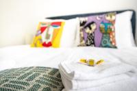 Urban Smart Living near Basel SBB & City Center - Special PRIMERO PICASSO 11 Apartment, up to 4 guests - B&B Basilea