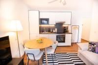 Urban Smart Living near Basel SBB & City Center - Special PRIMERO PICASSO 11 Apartment, up to 4 guests - B&B Basilea