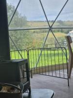 Pen-Y-Fan Glamping - Luxury Geodomes - B&B Sennybridge
