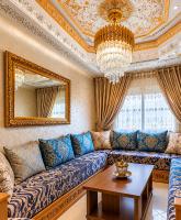 Apartment mit 3 Schlafzimmern und Balkon