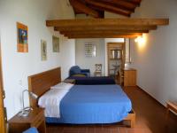 Dreibettzimmer mit eigenem Bad