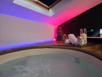 Le Lov't - Suite avec jacuzzi - Chambres d'hôtes Spontin