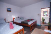 Mama's Homestay Ruteng - Bed and Breakfast Redong
