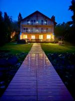 Zöldpart Villa - Ferienwohnung Balatonszarszo