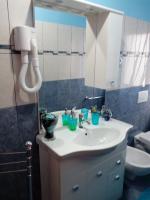 Deluxe Double Room (2 Adults + 1 Child)