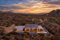 Charming 3BR Ranch With AC, WiFi - 5 min to JTNP! - B&B Joshua Tree