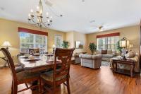 Stylish Condo at Vista Cay Resort Minutes to WDW - B&B Orlando