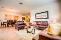 Newly Renovated LAKEVIEW Vista Cay Condo - B&B Orlando