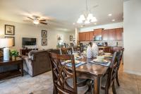 Townhome wPrivate Pool & FREE on-site Water Park - Bed and Breakfast Kissimmee