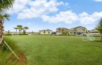 Beautiful Townhome wPrivate Pool 7 mi to Disney - Bed and Breakfast Kissimmee