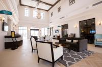 Beautiful Townhome wPrivate Pool 7 mi to Disney - Bed and Breakfast Kissimmee